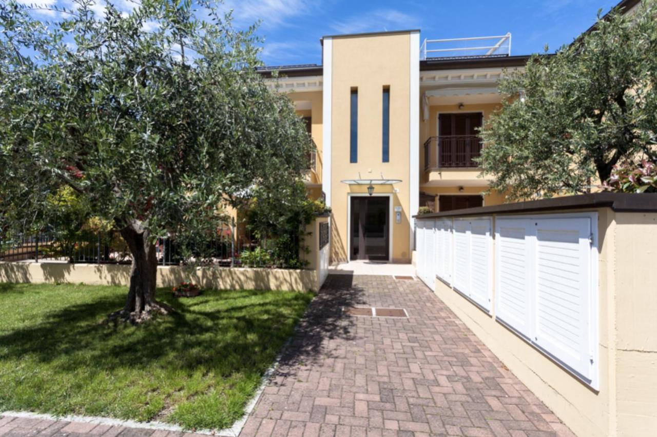 Apartmán Relax In Collina Misano Adriatico Exteriér fotografie